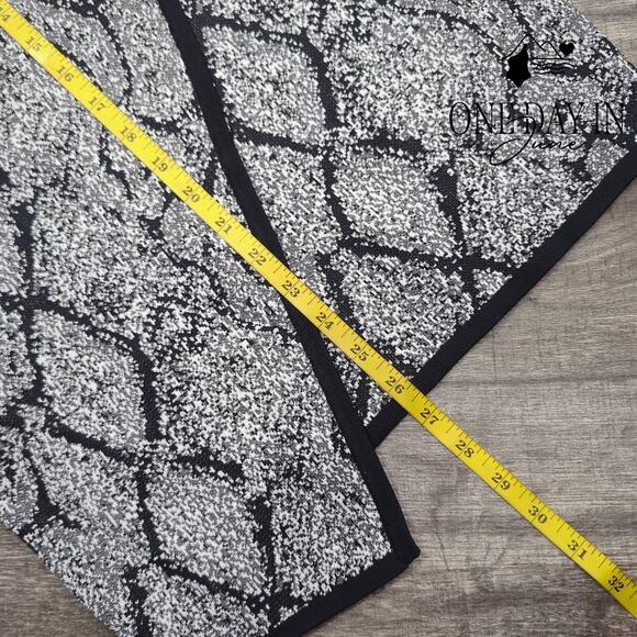 New York & Company Gabrielle Union Wrap Pencil Skirt Size S - Picture 4 of 5